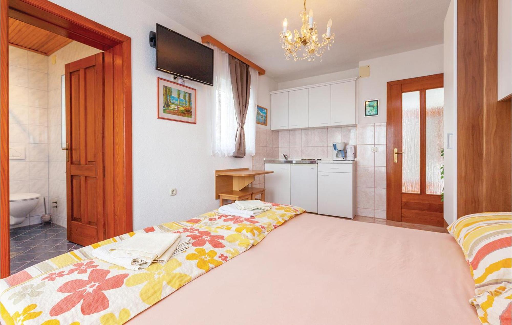 Nice Apartment In Crikvenica With Kitchen Dış mekan fotoğraf