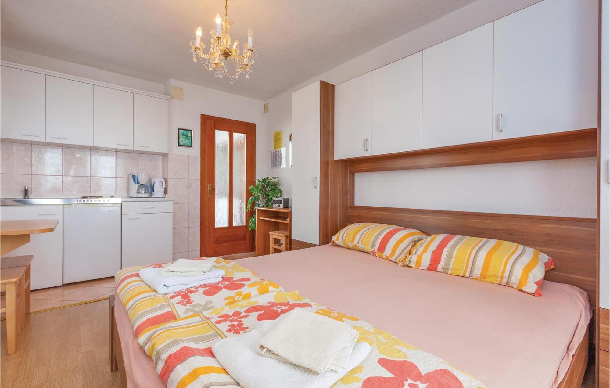 Nice Apartment In Crikvenica With Kitchen Dış mekan fotoğraf