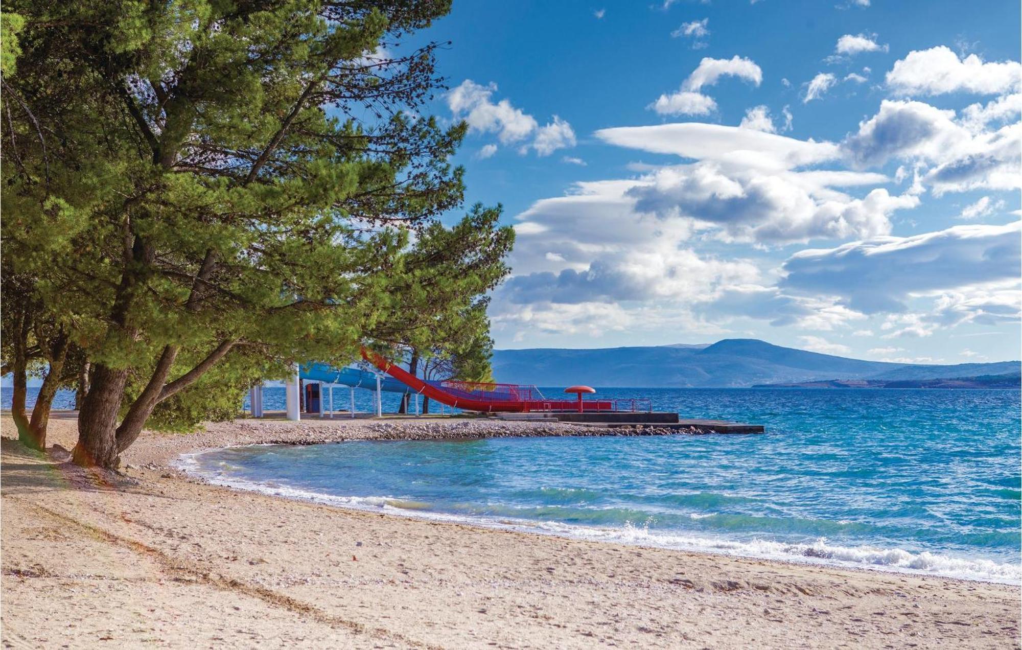 Nice Apartment In Crikvenica With Kitchen Dış mekan fotoğraf